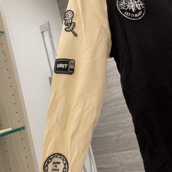 Obey sweatshirt with stamps - Picture 3 of 4